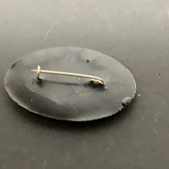 Vintage Black Lacquered Brooch with Handpainted Flowers. WA250 - Picture 2 of 2